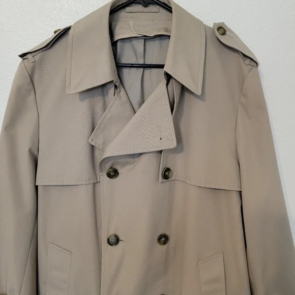London Fog VTG Classic Men's Tan Trench Coat Sz 42 Short - Picture 2 of 7